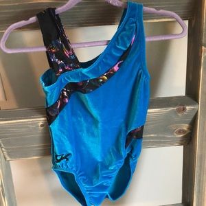 Gymnastics leotard